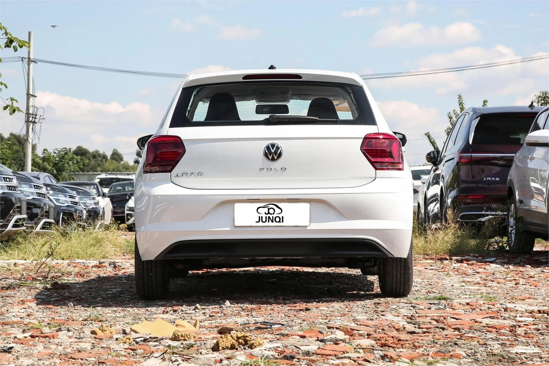 1.5L ผู้ใหญ่เบนซิน Volkswagen POLO รถที่มีความเร็วสูงสุด 185km / h
