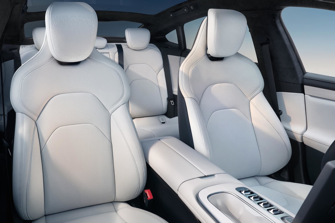 XIAOMI SU7 Sedan AWD All Wheel Drive รถยนต์ไฟฟ้า 800 กม. 101kWh PS 495kw/838nm R19