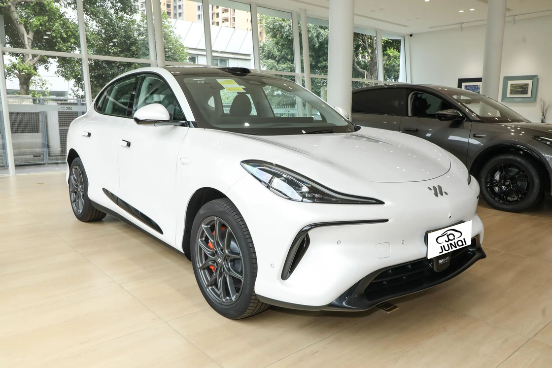 Zhiji LS6 2023 Max Super Performance Edition IM รถไฟฟ้า 787 แรงม้า SUV ขนาดกลางและใหญ่