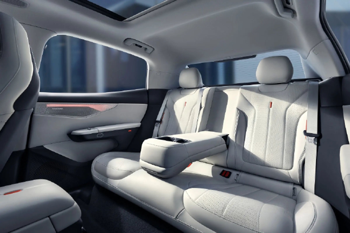 Lynk Co 07 2024 โมเดล Em-P 126km ระยะเวลาการใช้งานแบตเตอรี่ยาว รถยนต์ใหม่ มหาสมัย การแก้ไขการเคลื่อนที่ที่ยั่งยืนสําหรับผู้บริโภคในเมือง