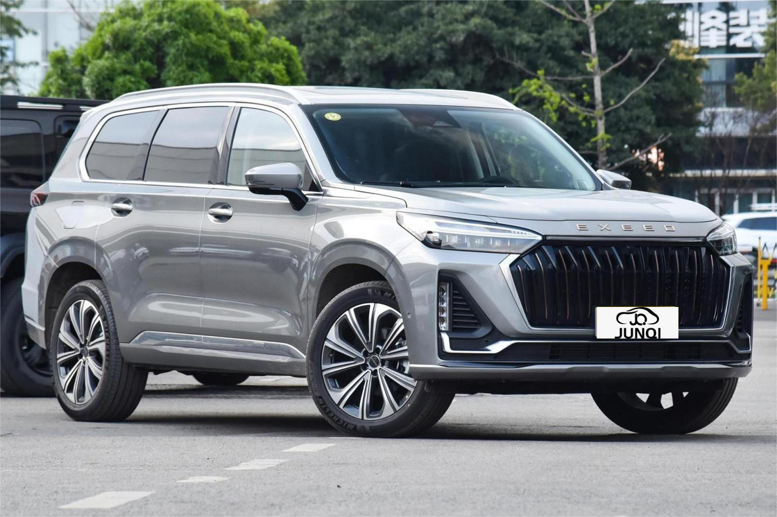 SUV ขนาดกลางและใหญ่ รถเบนซินใหม่ รถมือสอง 195km / H Chery Exeed VX SUV