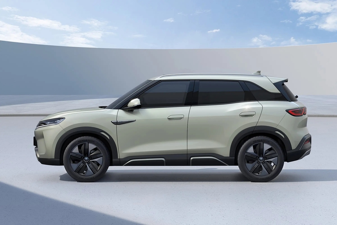 BYD Yuan UP การแปลงไฟฟ้า subcompact crossover สําหรับการเคลื่อนไหวในเมืองที่ทันสมัย