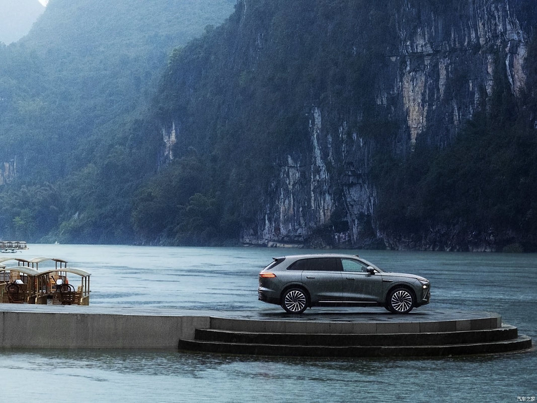 EXEED ET Chery รถยนต์ไฟฟ้า SUV ด้วย 520 กิโลเมตร ด้วยการชาร์จครั้งเดียว ความเร็วสูงสุด 200 กิโลเมตรต่อชั่วโมง