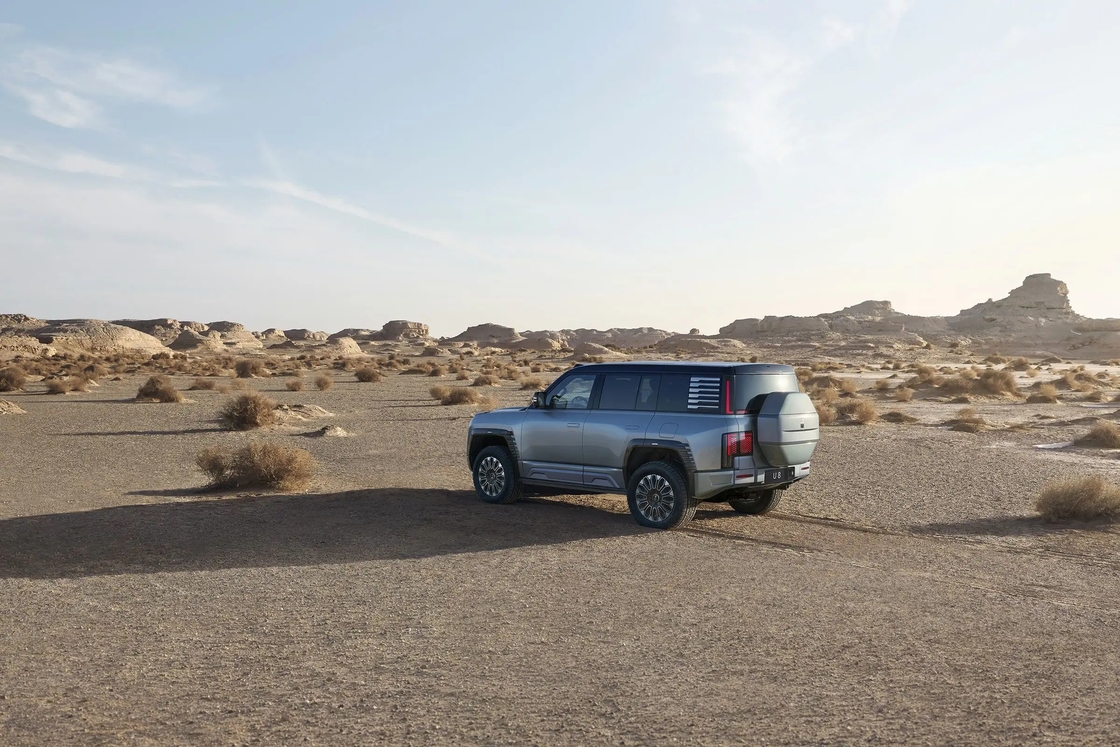 New Off Road Jeep รถยนต์ไฟฟ้า SUV 4X4 รถยนต์ BYD Yangwang U8 ดูขึ้นรถ