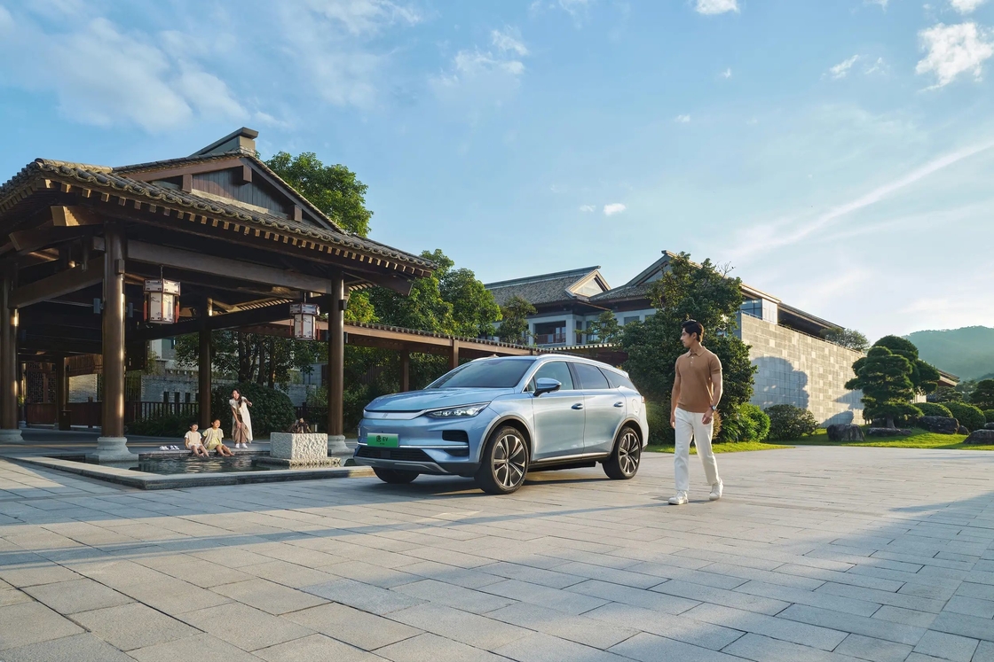 5 ที่นั่ง BYD Tang รถไฟฟ้า EV สําหรับการเดินทางในเมืองและการเดินทางระยะไกล
