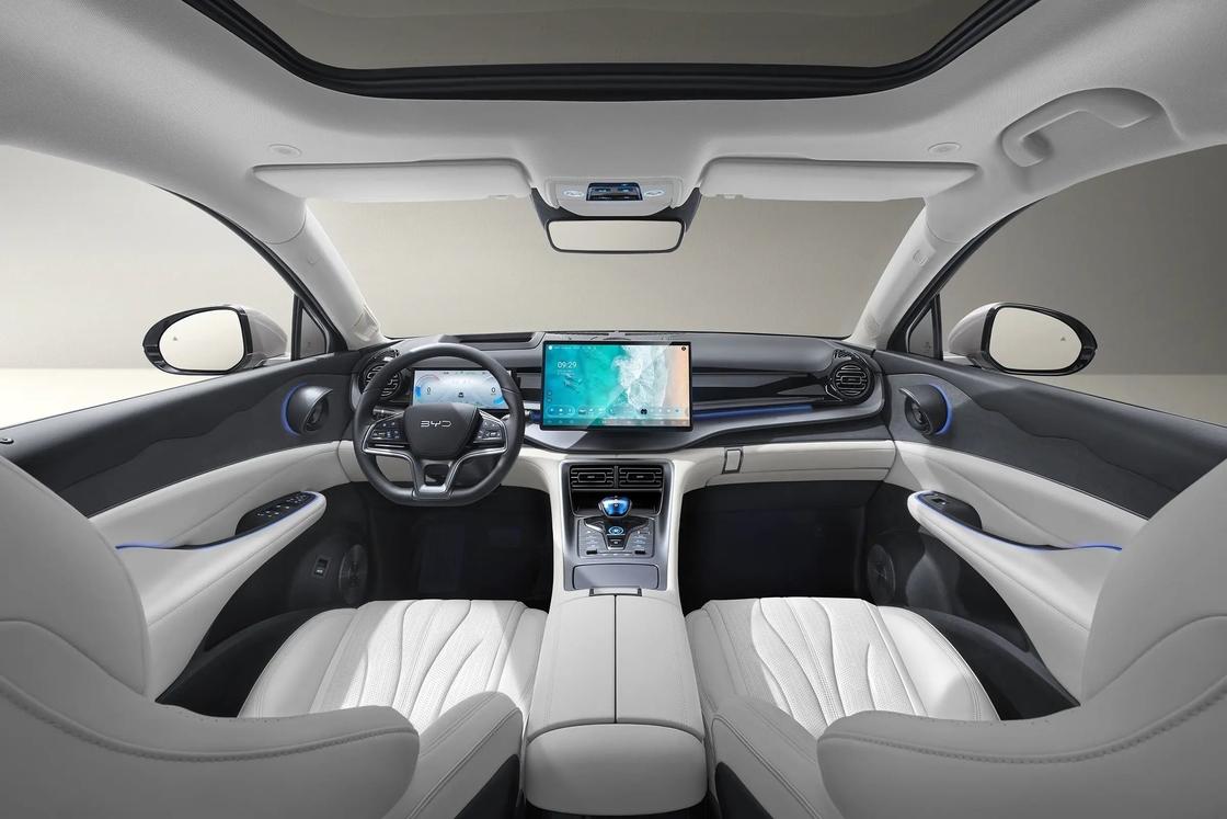 ขนาดกลาง BYD รถไฟฟ้า BYD Frigate 07 EV พร้อมจอมัลติมีเดียควบคุมกลาง