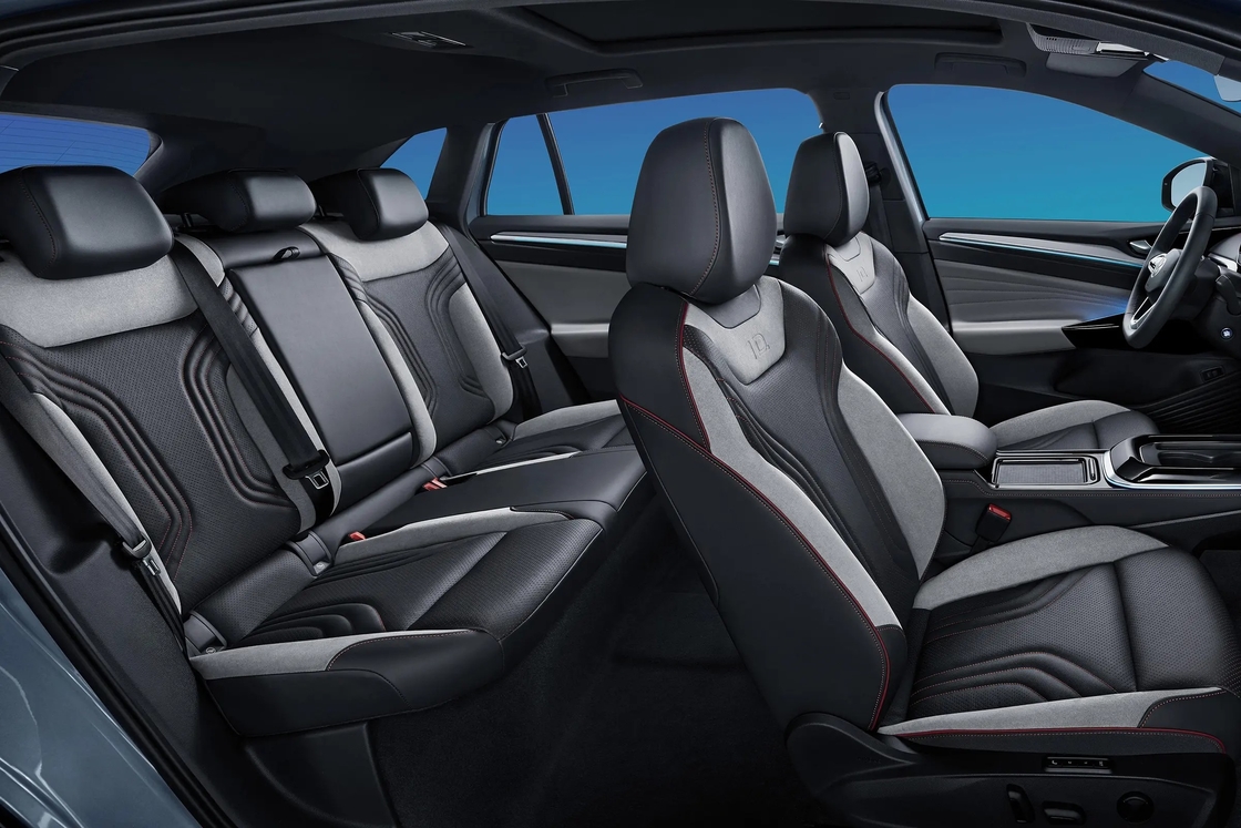 VW Volkswagen ID 4 EV 5 ประตู 5 ที่นั่งไฟฟ้า Volkswagen SUV สําหรับผู้ขับรถที่ทันสมัย