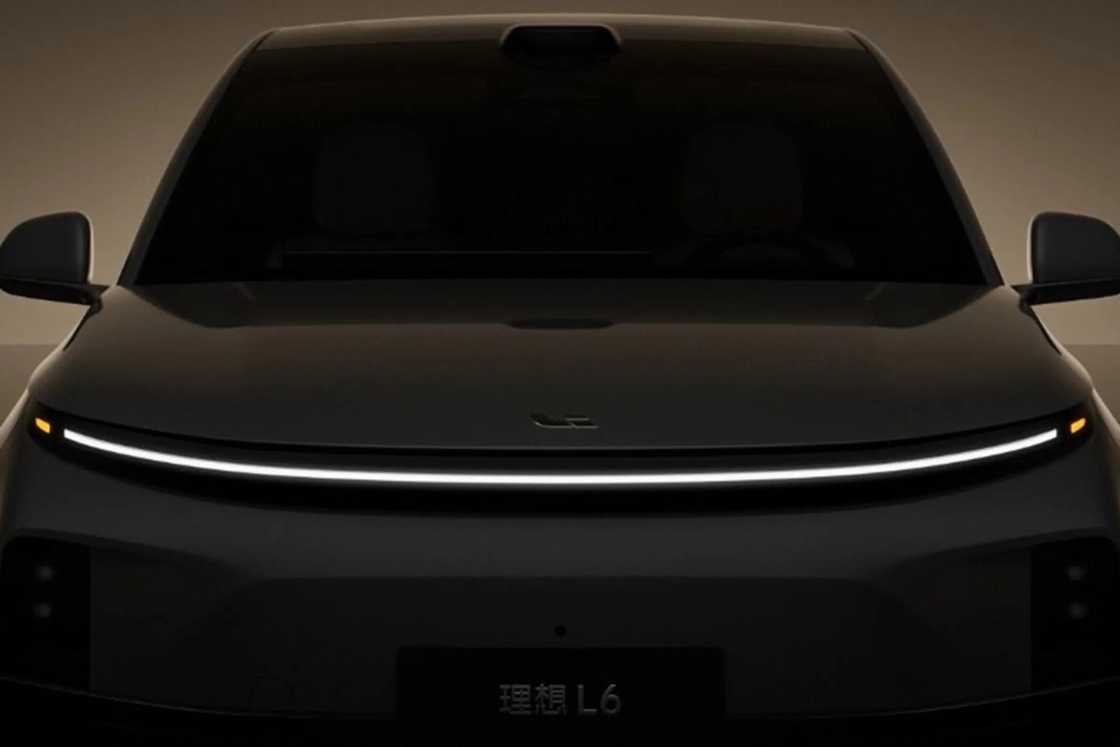 รถไฟฟ้า Lixiang L6 SUV ที่มีความสามารถสูง มีตัวขยายระยะ 1.5 ตัน และระยะทาง 1390 กม.