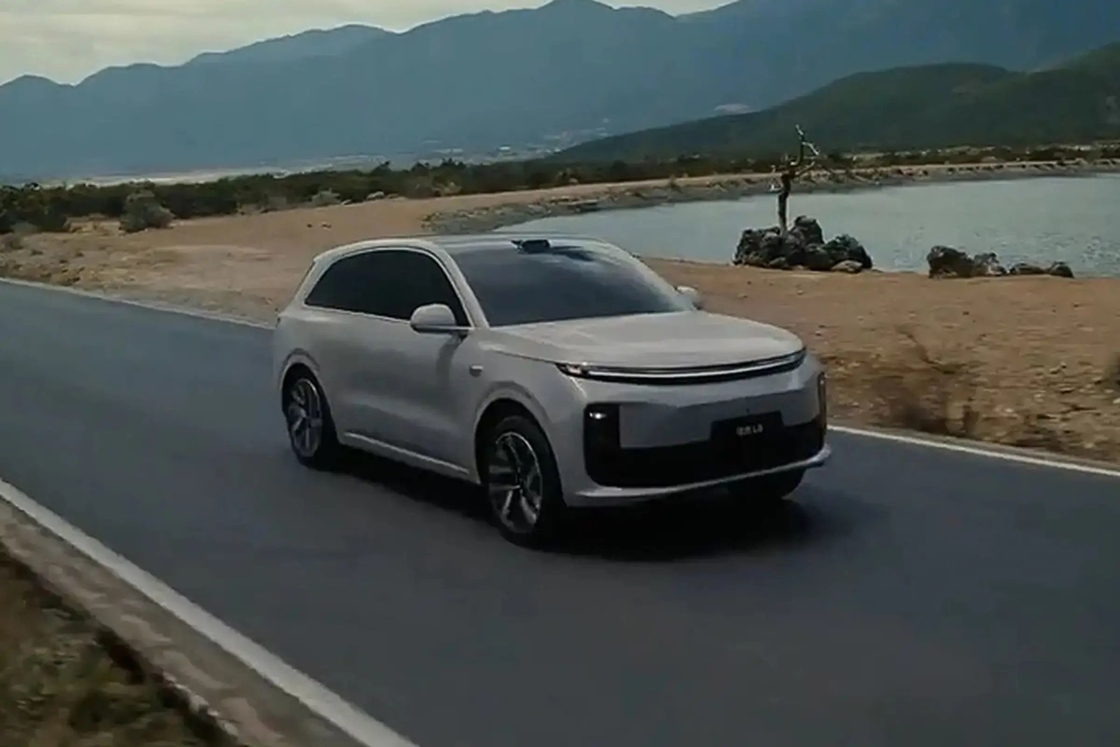 รถไฟฟ้า Lixiang L6 ที่สะดวกสบาย สําหรับตลาดในประเทศ ด้วย 1.5T Range Extender และ 1390km Range