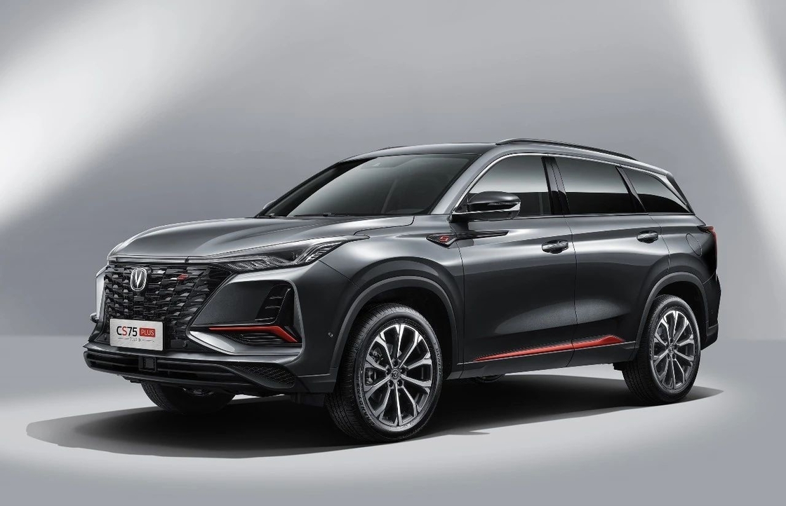 น้ํามัน Changan CS75 Plus รถ 10 - 15km/L ประหยัดน้ํามัน 200km/h ความเร็วสูงสุด