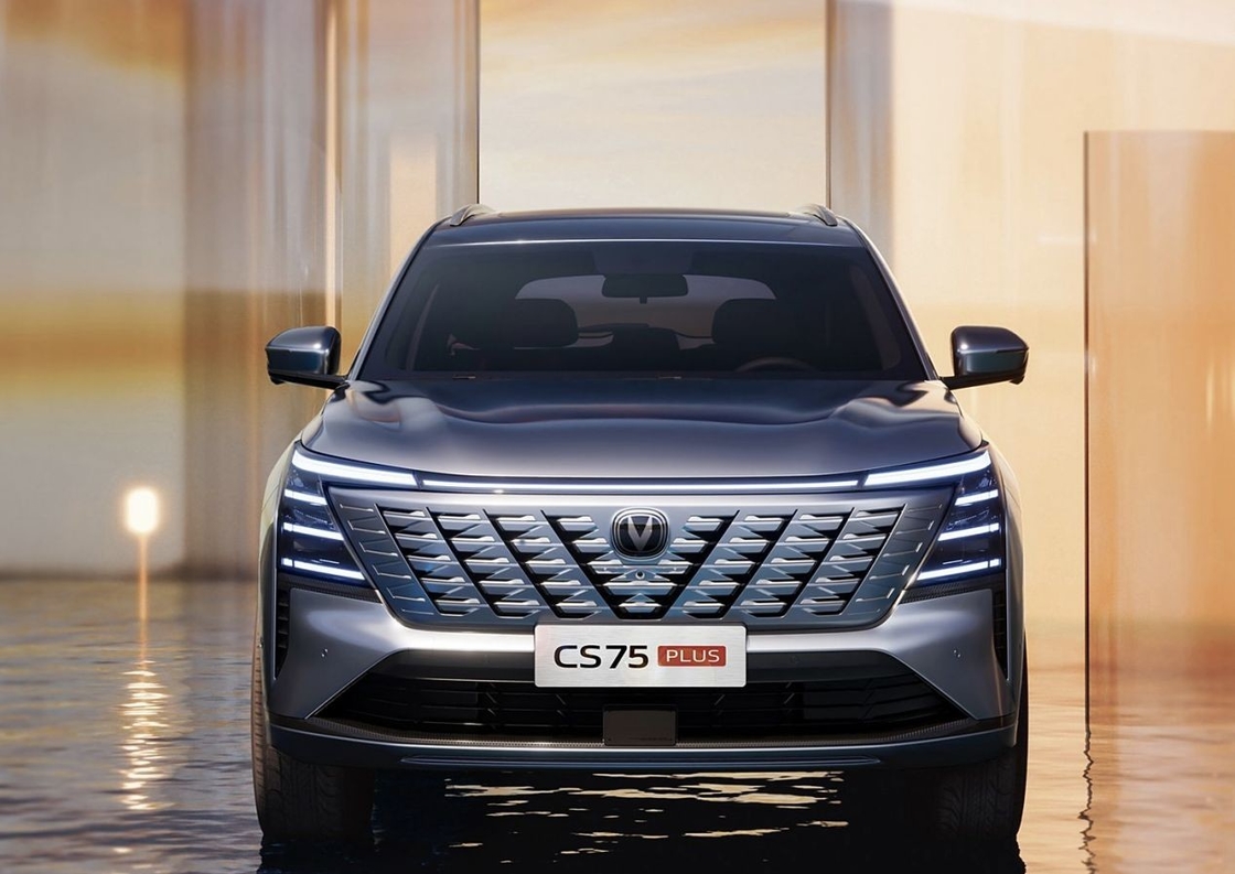 ค้นพบอนาคตของการขนส่งที่ยั่งยืนกับรถไฟฟ้า Changan เดอะ ดีป์บลู เซ็นแลน G318
