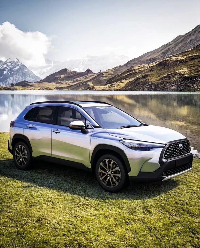 190Nm Torque โตโยต้า รถเบนซิน โตโยต้า โคโรล่า SUV 6 ความเร็ว แมนูเอล ทรานซ์