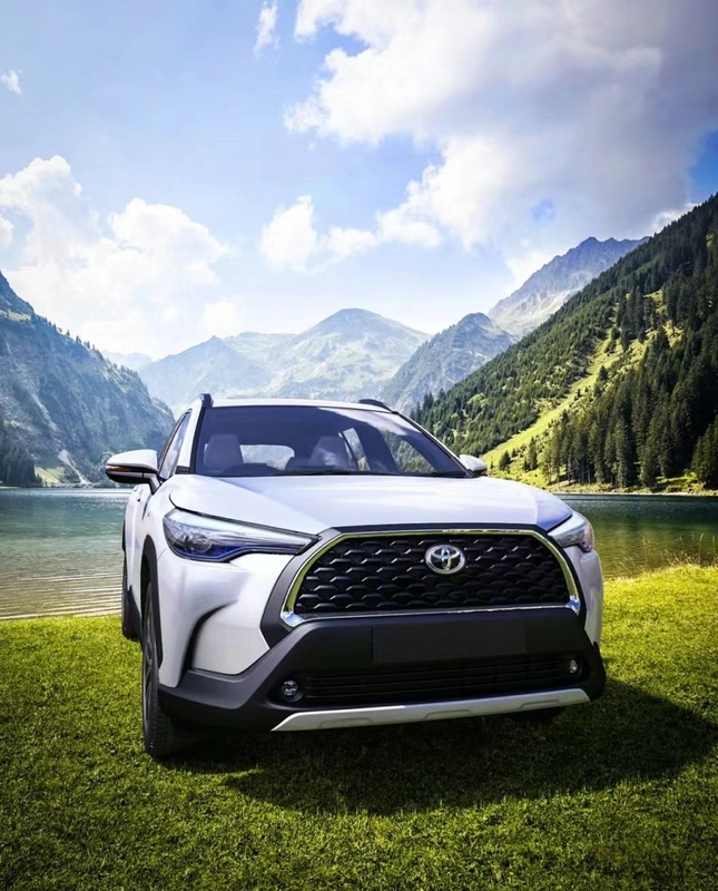 190Nm Torque โตโยต้า รถเบนซิน โตโยต้า โคโรล่า SUV 6 ความเร็ว แมนูเอล ทรานซ์