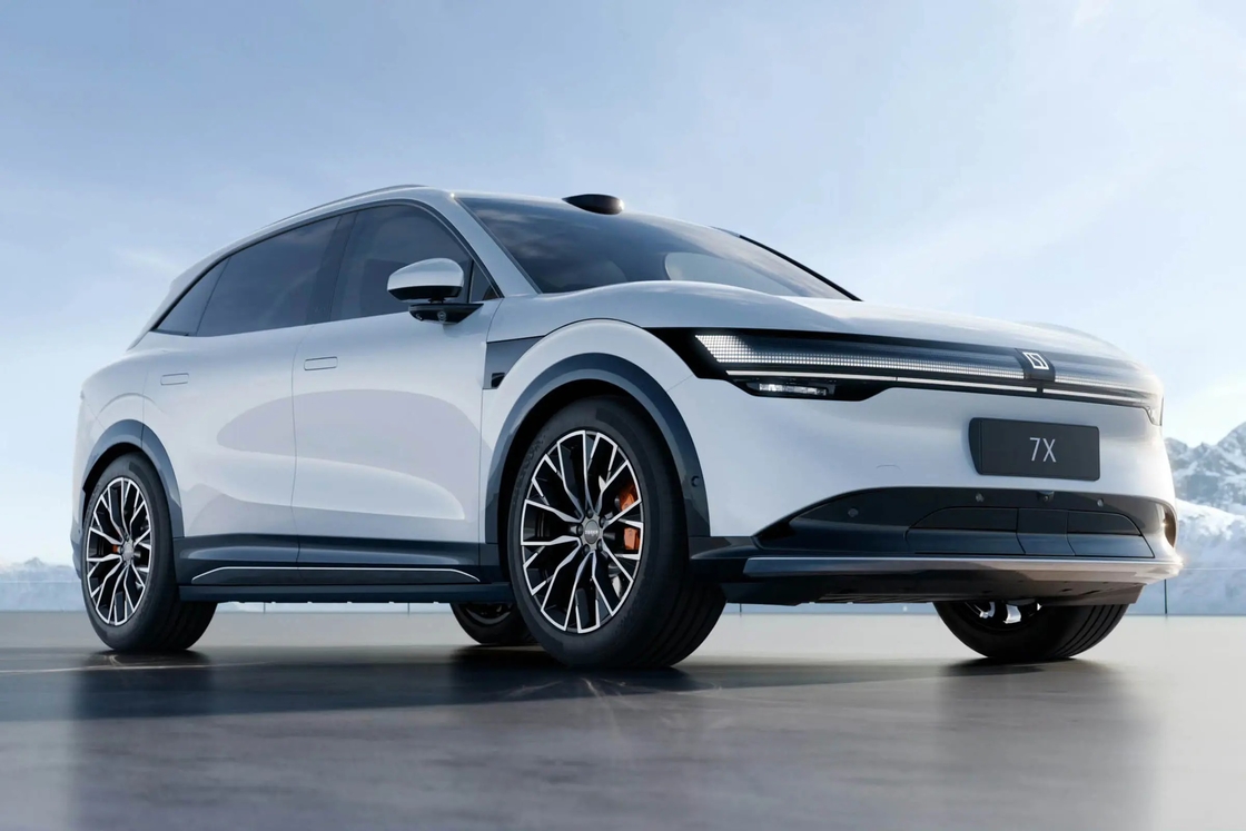 Zeekr 7x 2024 2025 4WD SUV ระยะยาวไฟฟ้าบริสุทธิ์ 210km/h ความเร็วสูง LHD รุ่นใหม่ ZEEKR 7X New Energy Car