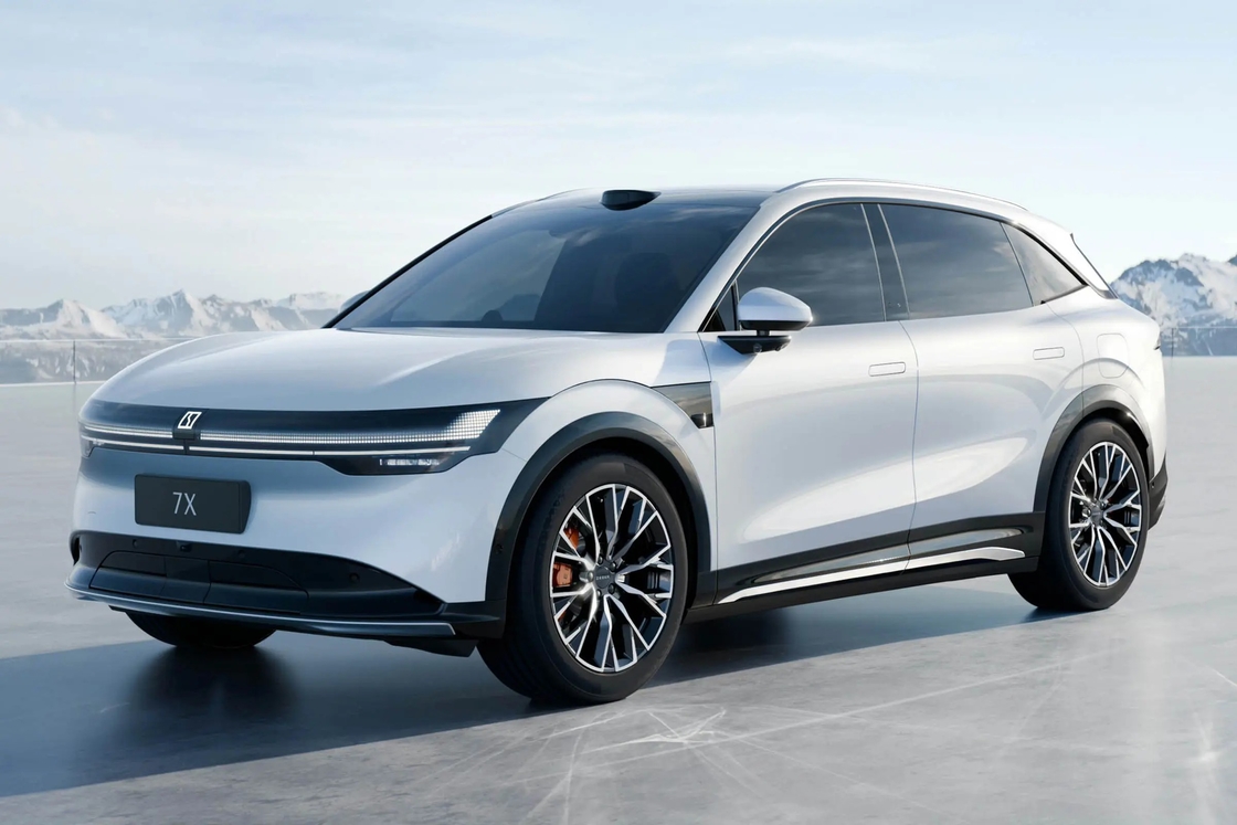 Zeekr 7x 2024 2025 4WD SUV ระยะยาวไฟฟ้าบริสุทธิ์ 210km/h ความเร็วสูง LHD รุ่นใหม่ ZEEKR 7X New Energy Car