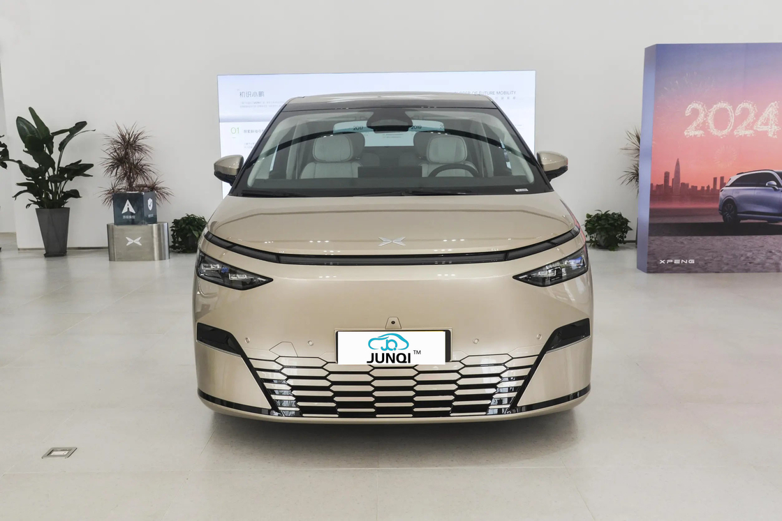 2024 Xpeng X9 702 Ultra Long Range Pro / Max Edition EV 7 ที่นั่ง MPV พร้อม 320hp รถใหม่ FWD Euro VI Xpeng X9 จากประเทศจีน