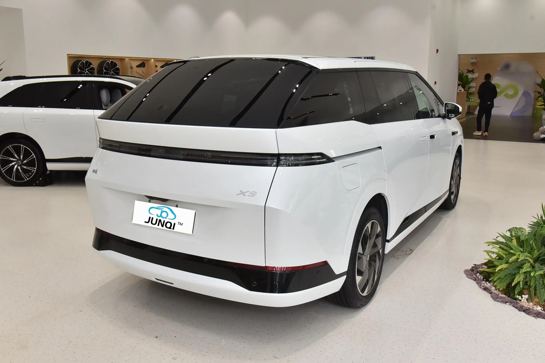 2024 Xpeng X9 รถไฟฟ้า MPV รถพลังงานใหม่ 610KM 640KM 702KM Xiao Peng EV CAR ผลิตในประเทศจีน 7 ที่นั่ง MPV รถ EV