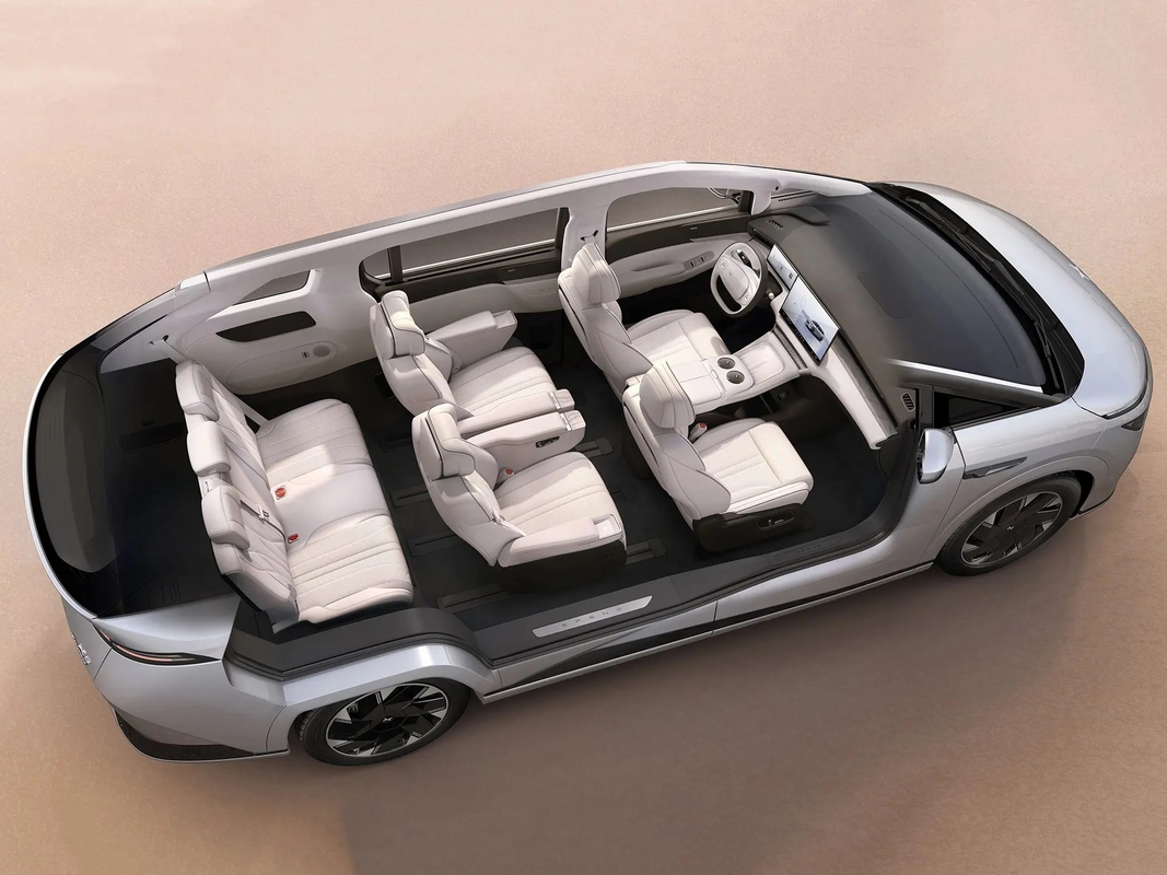 2024 Xpeng X9 702 Ultra Long Range Pro / Max Edition EV 7 ที่นั่ง MPV พร้อม 320hp รถใหม่ FWD Euro VI Xpeng X9 จากประเทศจีน
