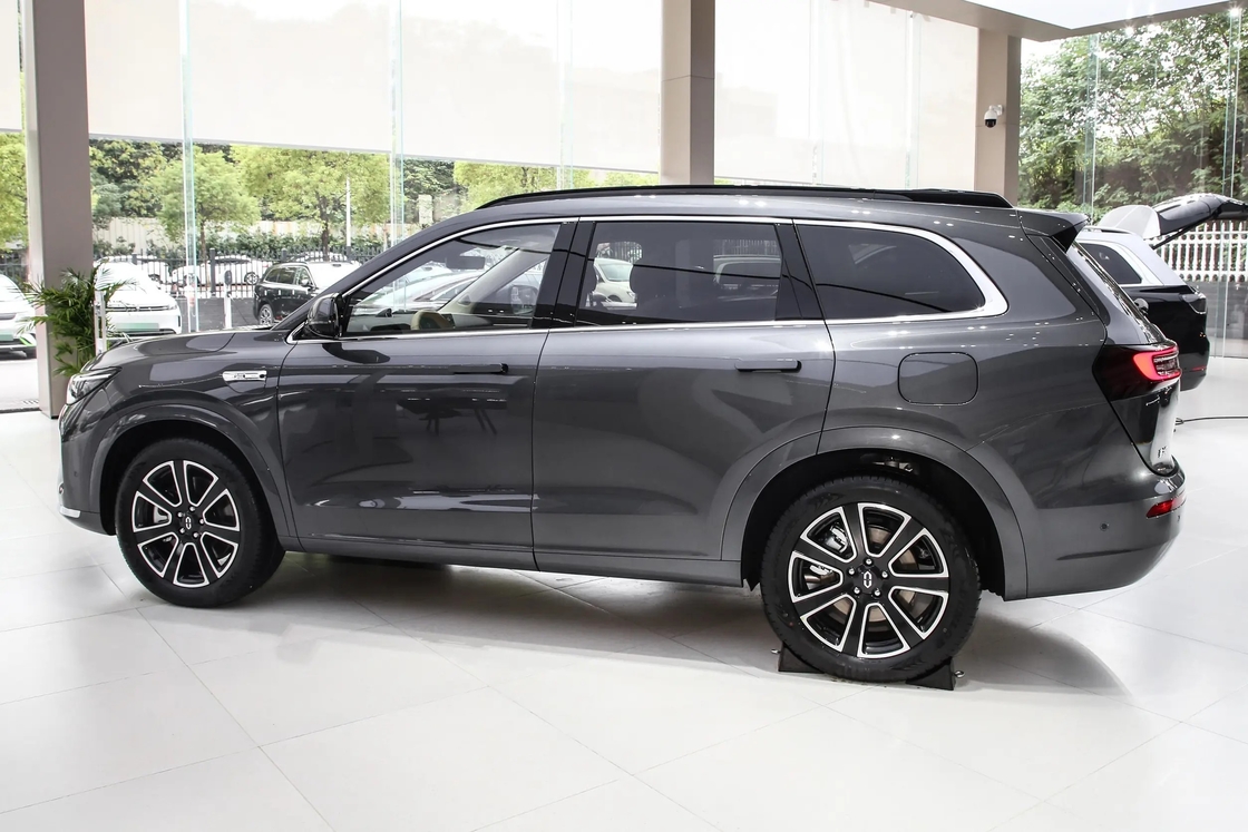 2025 AITO M7 Hybrid SUV รถพลังงานใหม่ จาก Hua~wei Auto Seres Off-Road รถไฟฟ้าประหยัดพลังงาน
