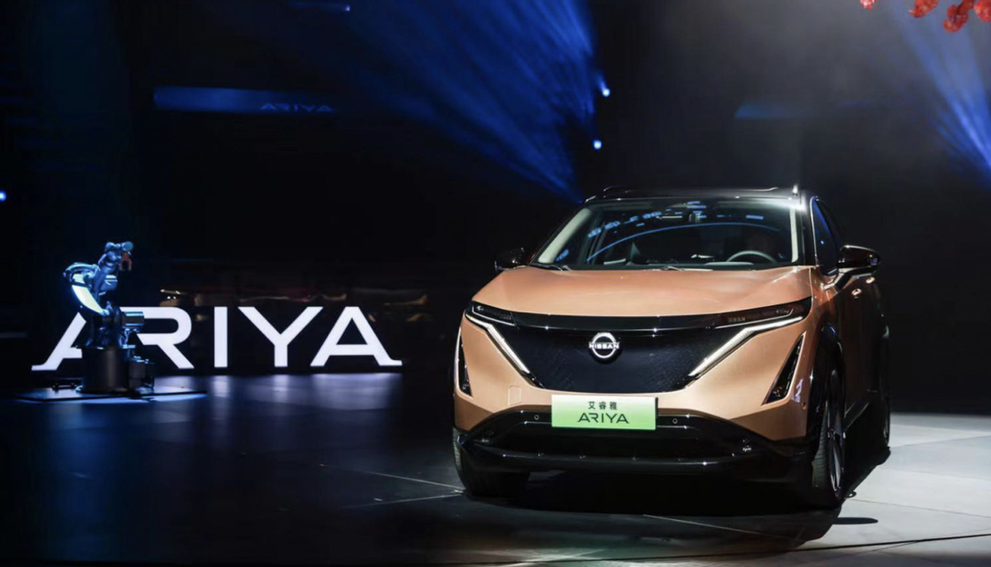 ไฟฟ้า Nissan Ariya รถยนต์ขนาดกลาง FWD 4WD แบตเตอรี่ลิตยูม Ternary รถยนต์ดีลเลอร์จีน