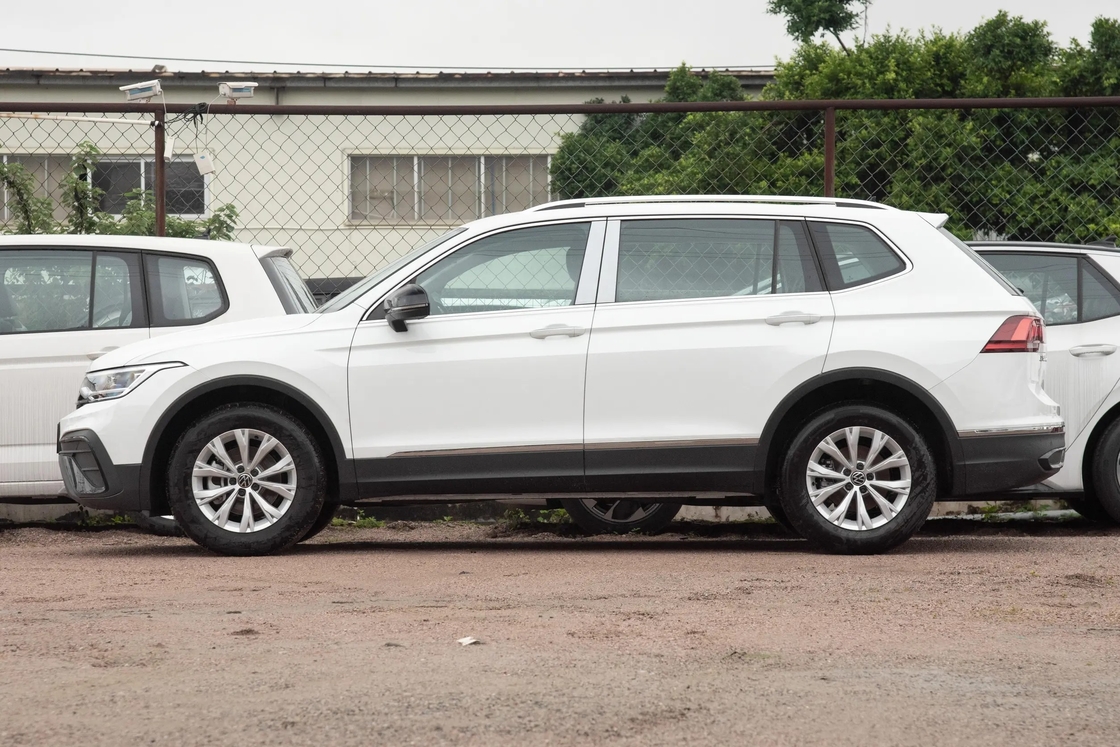 วอล์คส์เวย์กง วอล์คซ์เวย์กง Tiguan 2024 R line 380TSI 4WD 1.5T 2.0T วอล์คซ์เวย์กง Tiguan L pro แฟลกชิปเอดิชั่น 5 ที่นั่ง ก๊าซีน รถยนต์ SUV