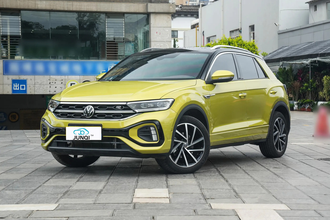 VOLKSWAGENs T-ROC 2024 2025 300TSI DSG 2WD STARLIGHT NEW BENOLINE Compact SUV รถเบนซินราคาถูก สร้างในประเทศจีนในสต๊อก VW TROC