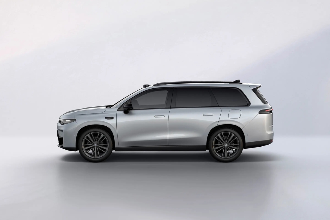 Leapmotor Electric Car C16 รถ SUV ขนาดกลาง-ใหญ่ มีรูปร่างแบบเรือนกระจกแบบมีชั้น และมีสีตัวเลือก 6 ตัว