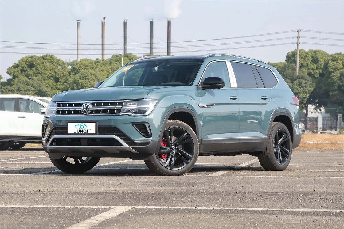 2024 ปีขายร้อนรถยนต์เบนซิน SUV กลางรถยนต์ใหม่สําหรับการขาย VW Touron 330TSI