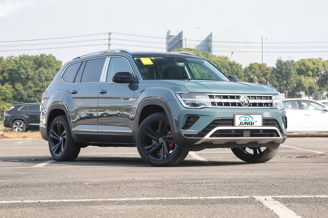 VW Touron 2.5T-A/MT-530 4WD เวอร์ชั่นตัวนํา 7 ที่นั่ง SUV สเปซใหญ่